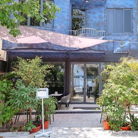 Starry Beach Inn Male Exterior foto